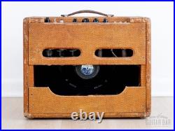 1961 Fender Vibrolux Tweed 5F11 Vintage Tube Guitar Amp with Jensen P10R & Ftsw 1961 Fender Vibrolux Tweed 5F11 Vintage Tube Guitar Amp with Jensen P10R & Ftsw