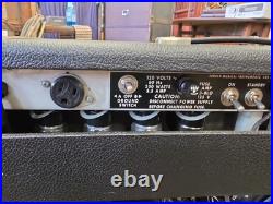 #5321 Fender Twin Reverb Silverface WithFootswitch Vintage Tube Amp. 1967 77lbs