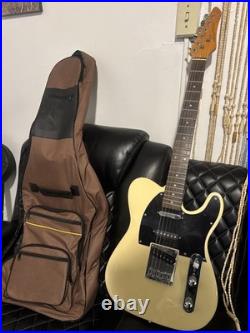 Electric Guitar & Amplifier