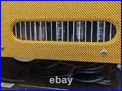 Fender Blues Junior 15-watt Tube Combo Amp Lacquered Tweed Jensen Italy 1x12
