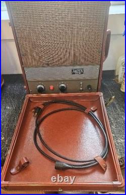 Pair of Vintage Ampex 620 Tube Amplifier Speakers