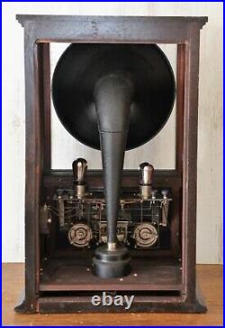 RARE VTG Magnavox Amplivox CA2 F Tube Amplifier with Horn Speaker in Cabinet