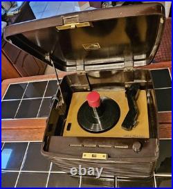 RCA 45-EY-3 Automatic Record Changer, 45 RPM withBuilt-In Tube Amp, Fully Restored