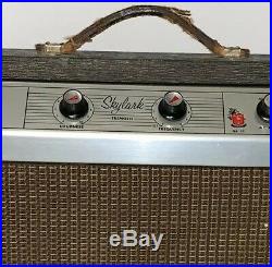 Vintage 1963 Gibson Skylark Tremolo Guitar Amp GA-5T Tube Amplifier Made In USA