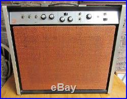 Vintage 1967 Magnatone Estey T32 Guitar Amplifier Reverb & Vibrato King Tube Amp