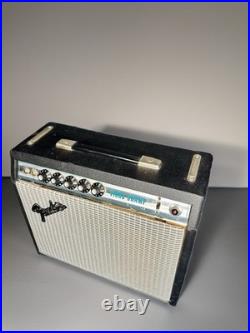 Vintage 1979 Fender Vibro Champ Tube Amplifier