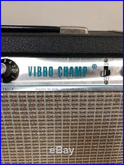 Vintage 78 Fender Vibro Champ Tube Amplifier