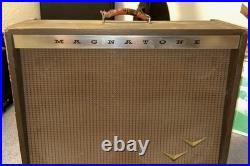 Vintage MAGNATONE CUSTOM 280 Stereo Guitar Amplifier VIBRATO Tube Amp TESTED