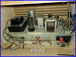 Vintage Magnavox 6BQ5 Tube Stereo Amplifier in custom wood cabinet