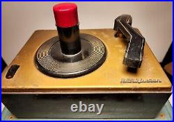 Vintage RAULAND TUBE AMPLIFIER & RCA 45 rpm Turntable