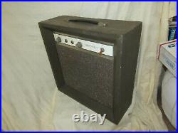 Vintage Sears 5XL Silvertone 1420 tube guitar amplifier