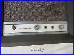 Vintage Sears 5XL Silvertone 1420 tube guitar amplifier
