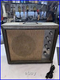 Vintage Silvertone 1482 Amplifier