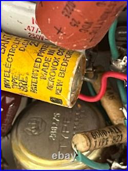 Vintage TUBE Amplifier comes as shown parts only