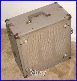 WithPlaying Video Vintage Newcomb TR-1640M Tube Amplifier 4 Speed Record Player